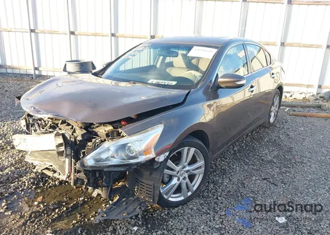 2015 Nissan Altima 3.5 Sl z USA, uszkodzony, nr VIN 1N4BL3AP7FC591373